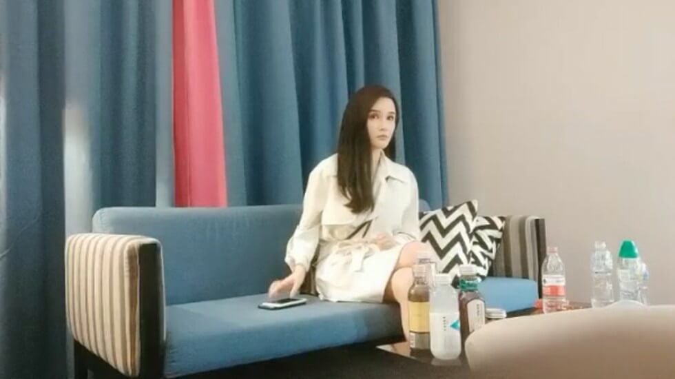 带你寻遍全国，白色西装妹子的